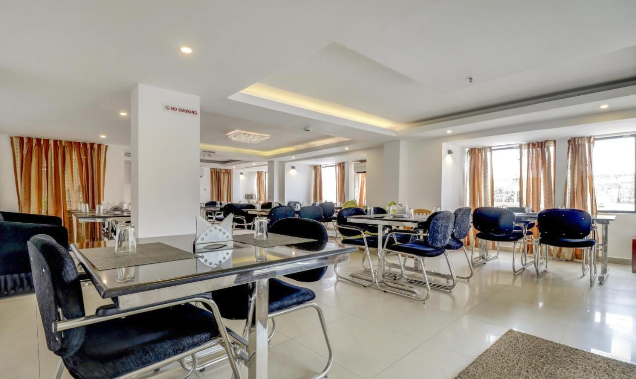 Hotel Luciya Kochi Exterior photo