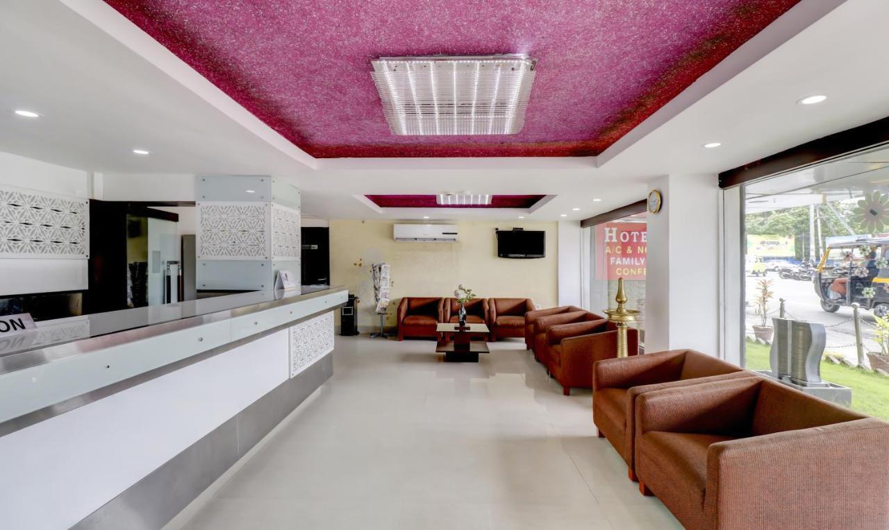Hotel Luciya Kochi Exterior photo