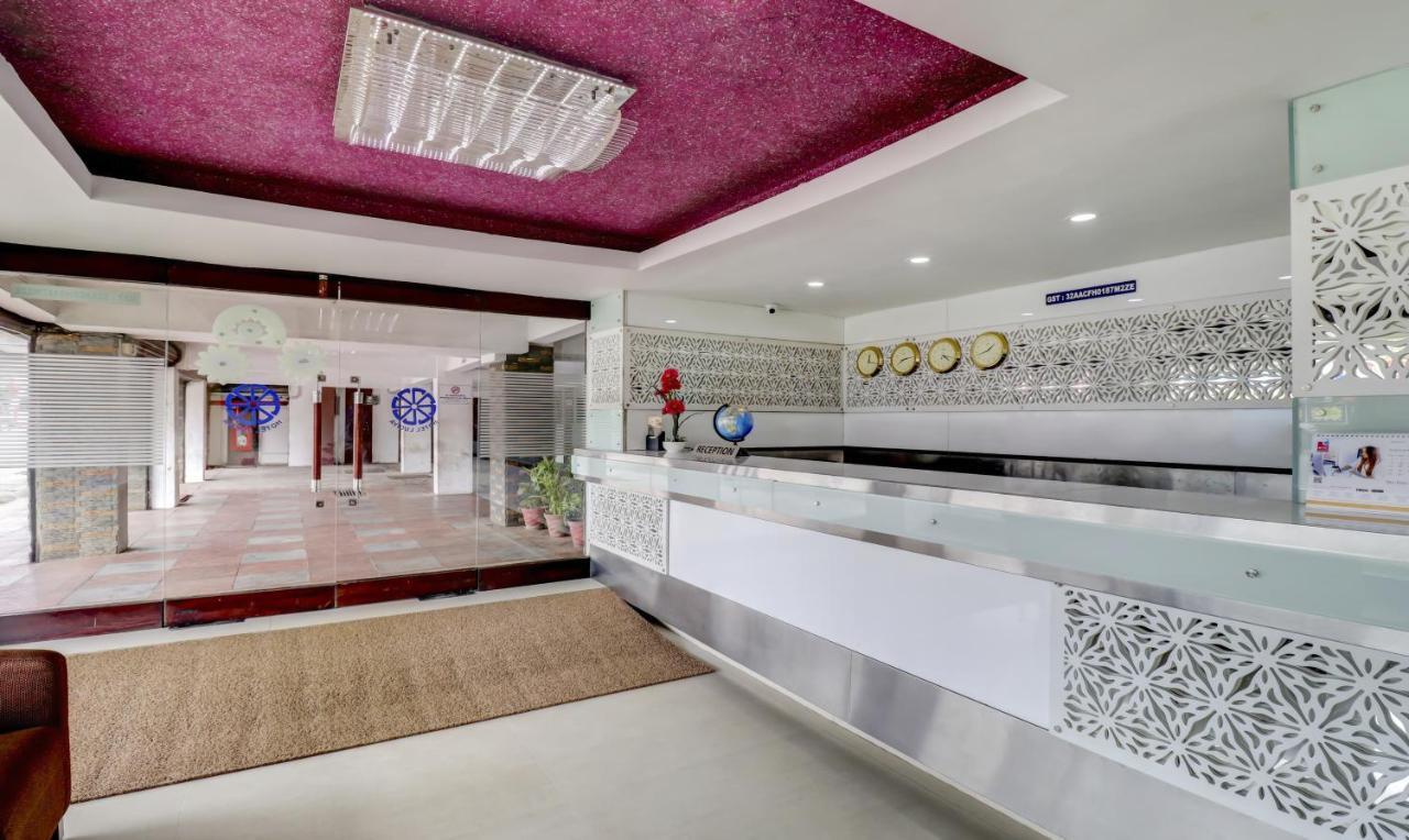 Hotel Luciya Kochi Exterior photo