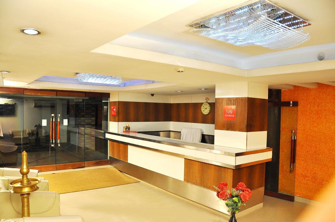 Hotel Luciya Kochi Exterior photo