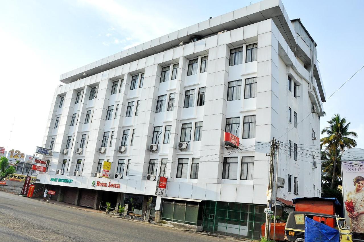 Hotel Luciya Kochi Exterior photo
